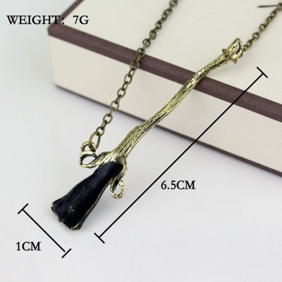 Harry Potter Nimbus Broomstick Necklace - Picture 6 of 8